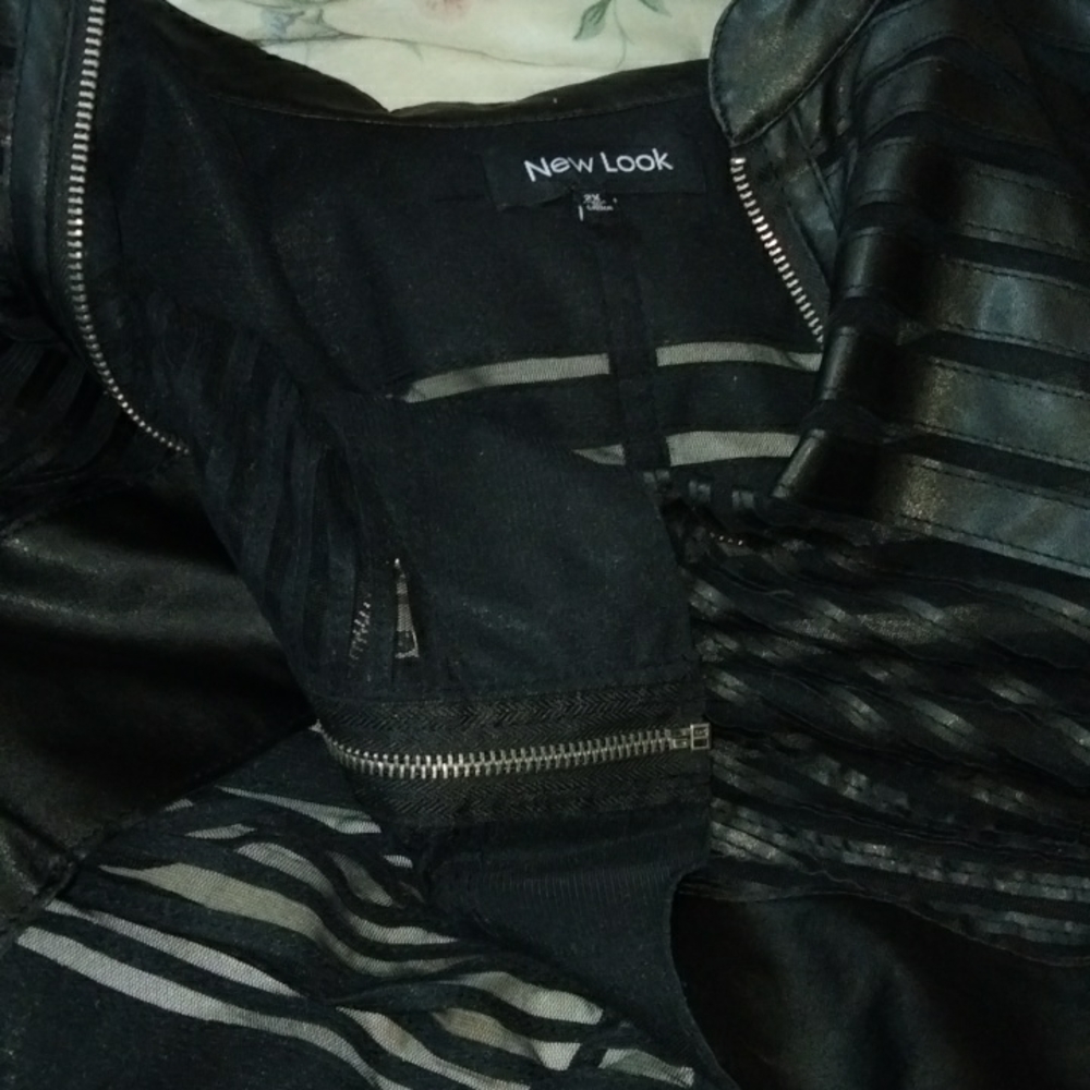 Iam selling one of my old bomber coats
